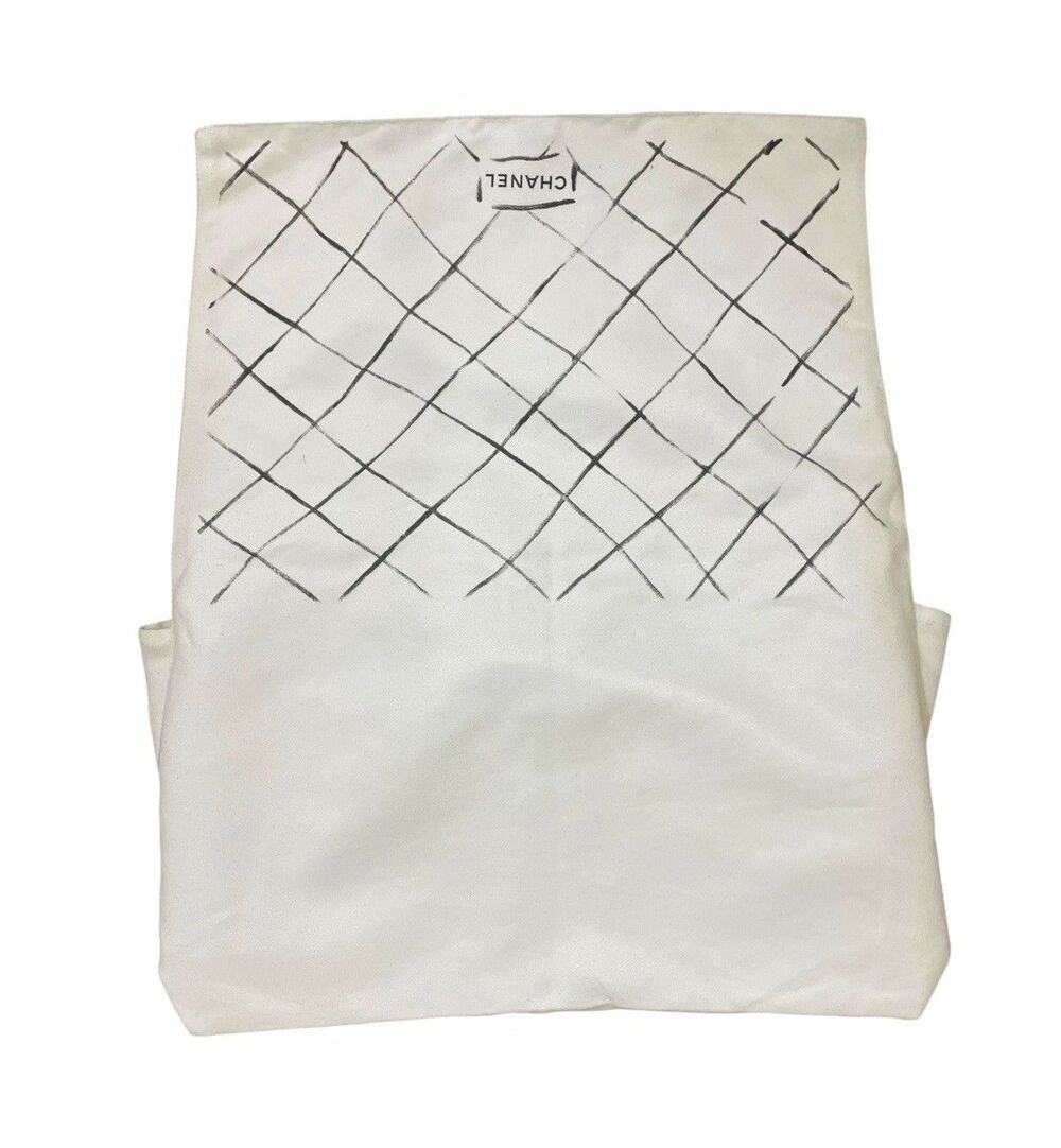 CHANEL White Drawstring Dust Bag Pouch Quilted Pattern Logo for Women